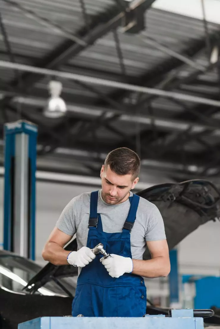 modern-automobile-mechanic-composition